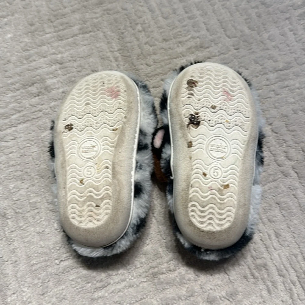Wonder Nation 5 Adorable Cow-Themed Kids Slippers